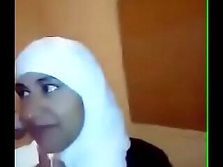 قحبة مغربية محجبة مع فحل ليبي الفيديو كامل في هدا الرابط httpss cutt us 1ljba